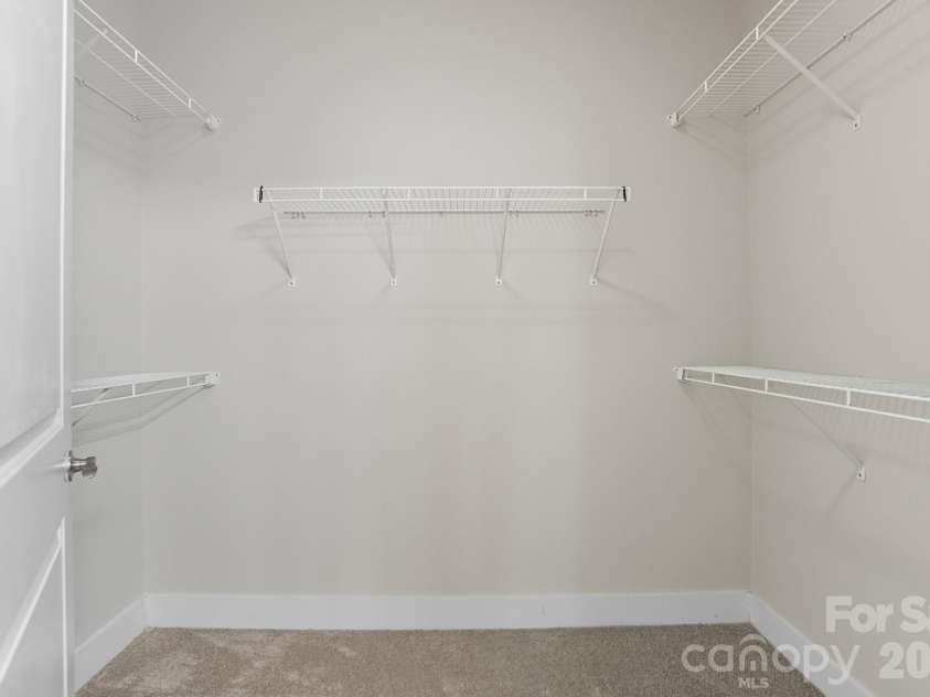 630 Calvert Street, Charlotte, NC 28208.  MLS# CAR4348817, YatesRealty ID 3483. 