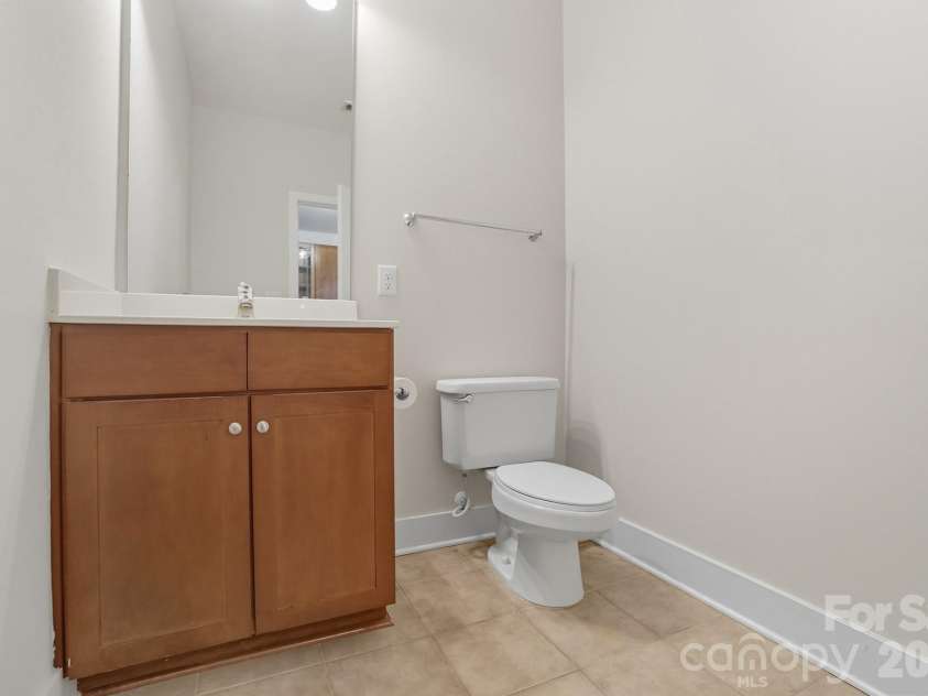 630 Calvert Street, Charlotte, NC 28208.  MLS# CAR4348817, YatesRealty ID 3483. 