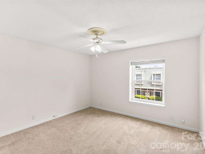 2632 Park Road, Charlotte, NC 28209.  MLS# CAR4389596, YatesRealty ID 34830. 