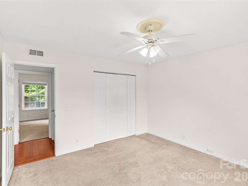 2632 Park Road, Charlotte, NC 28209.  MLS# CAR4389596, YatesRealty ID 34830. 