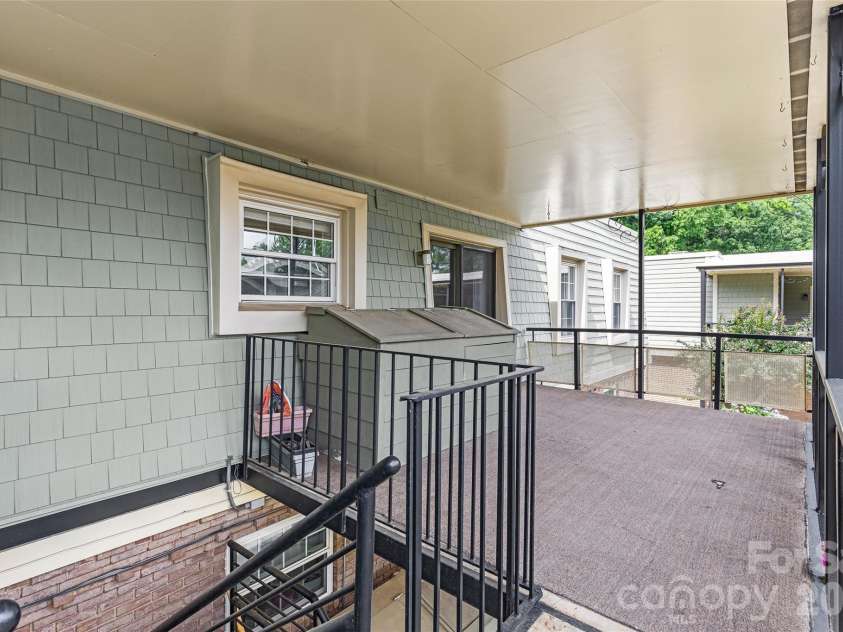 2632 Park Road, Charlotte, NC 28209.  MLS# CAR4389596, YatesRealty ID 34830. 