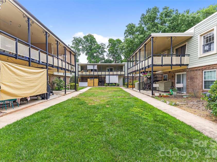 2632 Park Road, Charlotte, NC 28209.  MLS# CAR4389596, YatesRealty ID 34830. 