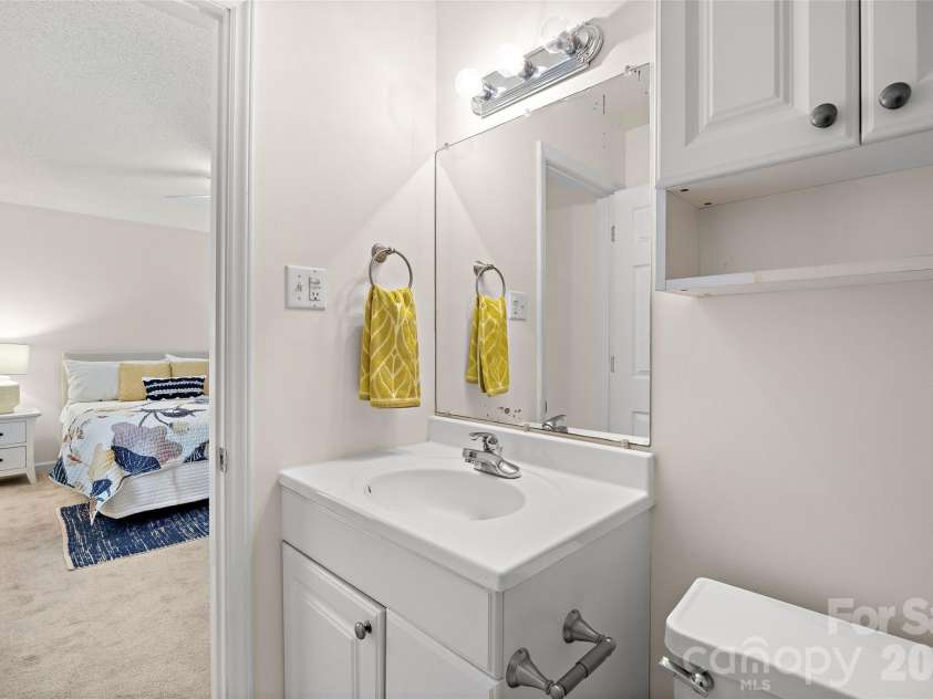 2632 Park Road, Charlotte, NC 28209.  MLS# CAR4389596, YatesRealty ID 34830. 