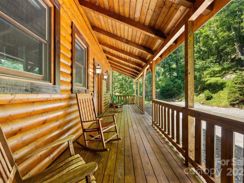 809 Thorncliff Drive, Seven Devils, NC 29604.  MLS# CAR4296255, YatesRealty ID 34830. 