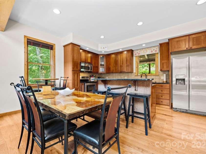 809 Thorncliff Drive, Seven Devils, NC 29604.  MLS# CAR4296255, YatesRealty ID 34830. 