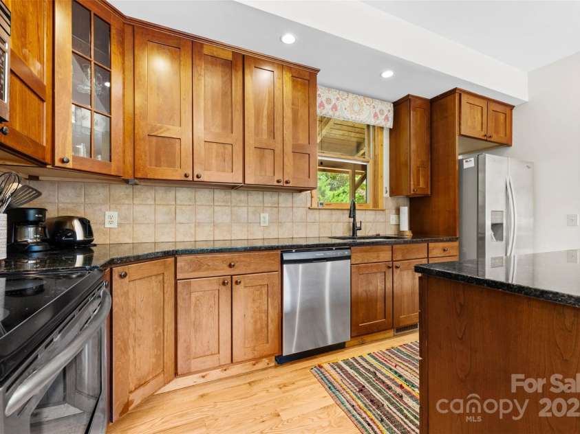 809 Thorncliff Drive, Seven Devils, NC 29604.  MLS# CAR4296255, YatesRealty ID 34830. 