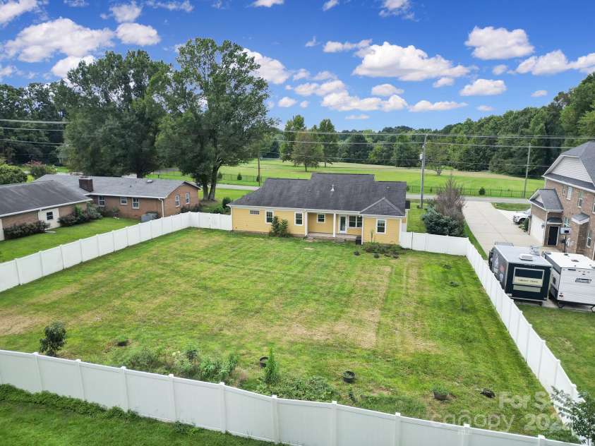 5412 Wilgrove Mint Hill Road, Mint Hill, NC 28227.  MLS# CAR4291365, YatesRealty ID 34831. 