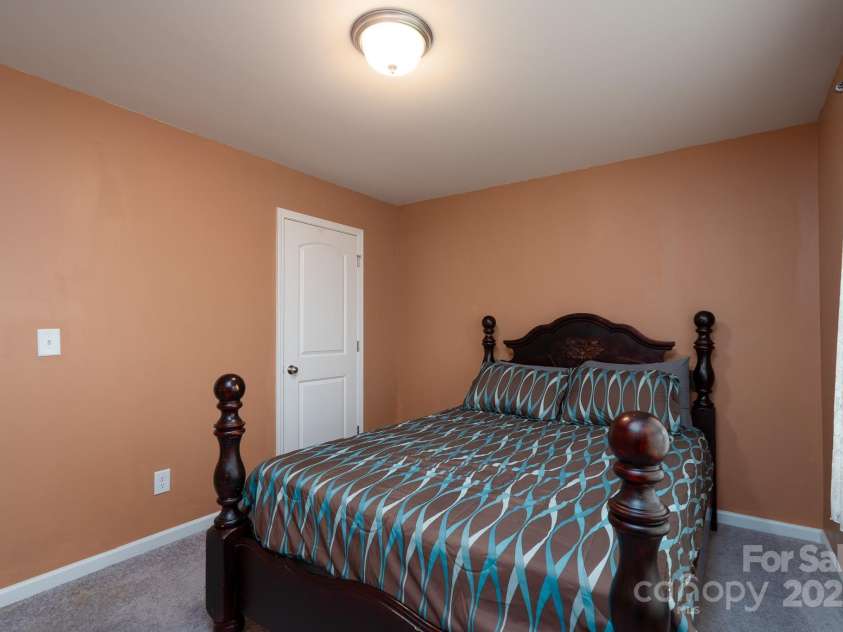 1219 Amberlight Circle, Salisbury, NC 28144.  MLS# CAR4295292, YatesRealty ID 34832. 