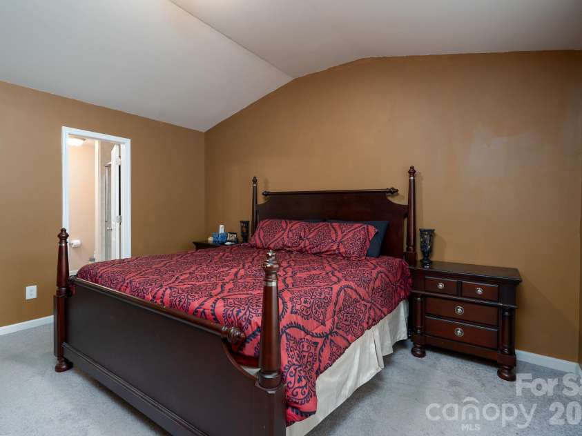 1219 Amberlight Circle, Salisbury, NC 28144.  MLS# CAR4295292, YatesRealty ID 34832. 