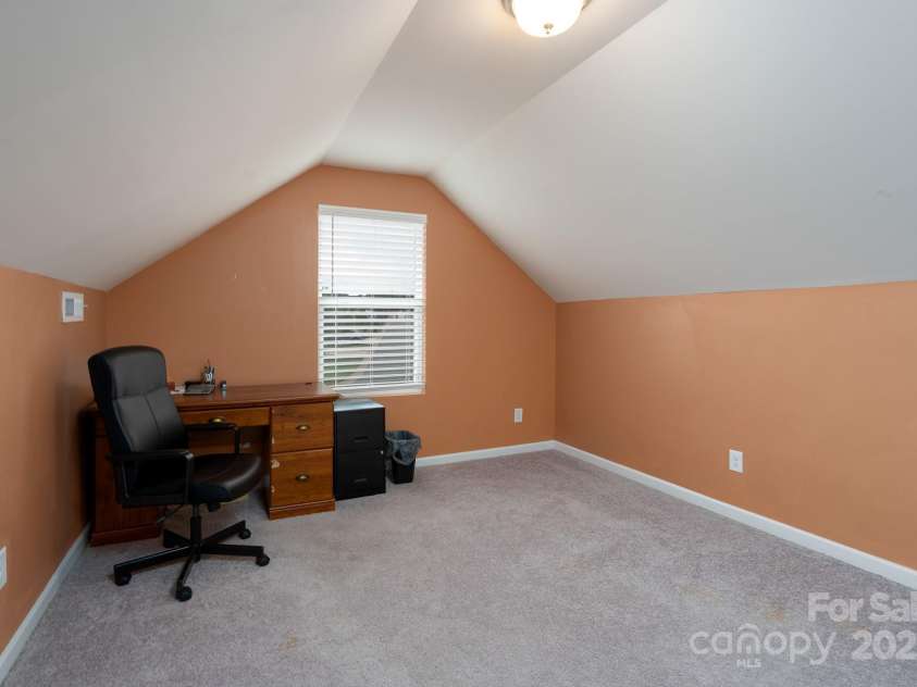 1219 Amberlight Circle, Salisbury, NC 28144.  MLS# CAR4295292, YatesRealty ID 34832. Upper bonus/bedroom