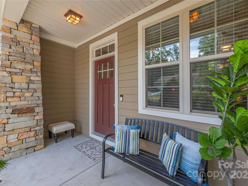 35 Sparkle Dun Drive, Biltmore Lake, NC 28715.  MLS# CAR4291424, YatesRealty ID 34833. 