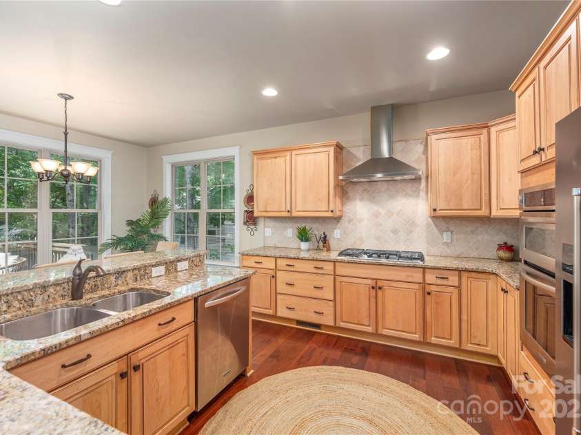 35 Sparkle Dun Drive, Biltmore Lake, NC 28715.  MLS# CAR4291424, YatesRealty ID 34833. 