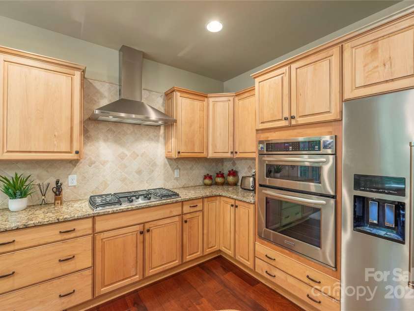 35 Sparkle Dun Drive, Biltmore Lake, NC 28715.  MLS# CAR4291424, YatesRealty ID 34833. 