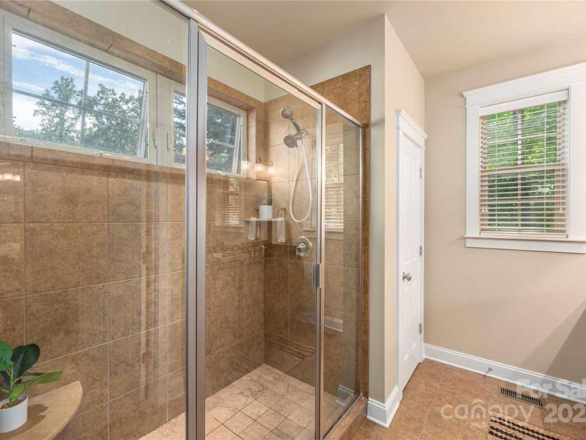 35 Sparkle Dun Drive, Biltmore Lake, NC 28715.  MLS# CAR4291424, YatesRealty ID 34833. 