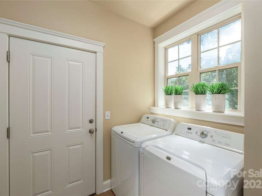 35 Sparkle Dun Drive, Biltmore Lake, NC 28715.  MLS# CAR4291424, YatesRealty ID 34833. 