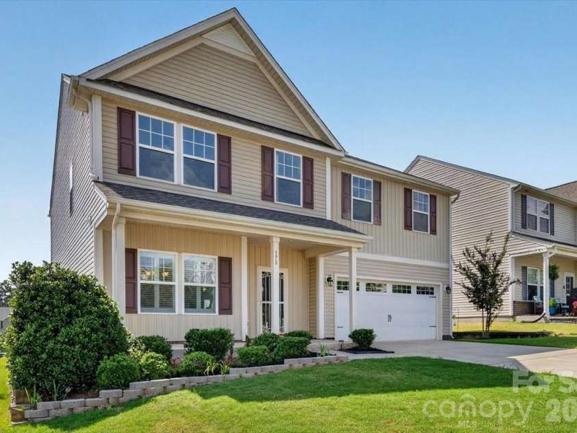 178 Fesperman Circle, Troutman, NC 28166.  MLS# CAR4400193, YatesRealty ID 34835. 