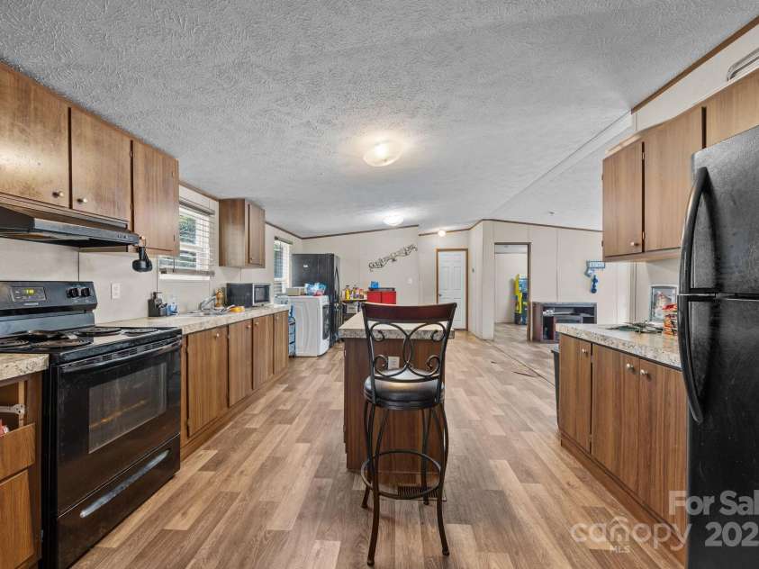 250 Timber Ridge Drive, Salisbury, NC 28144.  MLS# CAR4292793, YatesRealty ID 34835. 