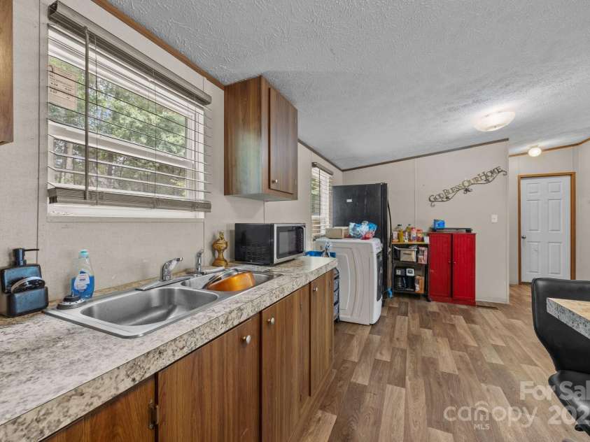 250 Timber Ridge Drive, Salisbury, NC 28144.  MLS# CAR4292793, YatesRealty ID 34835. 