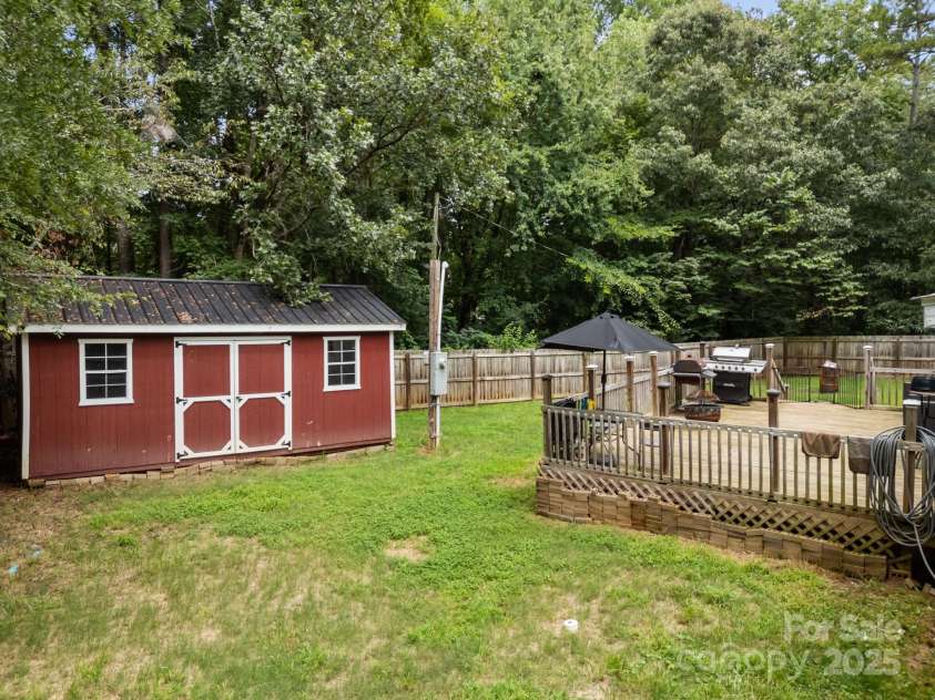 250 Timber Ridge Drive, Salisbury, NC 28144.  MLS# CAR4292793, YatesRealty ID 34835. 