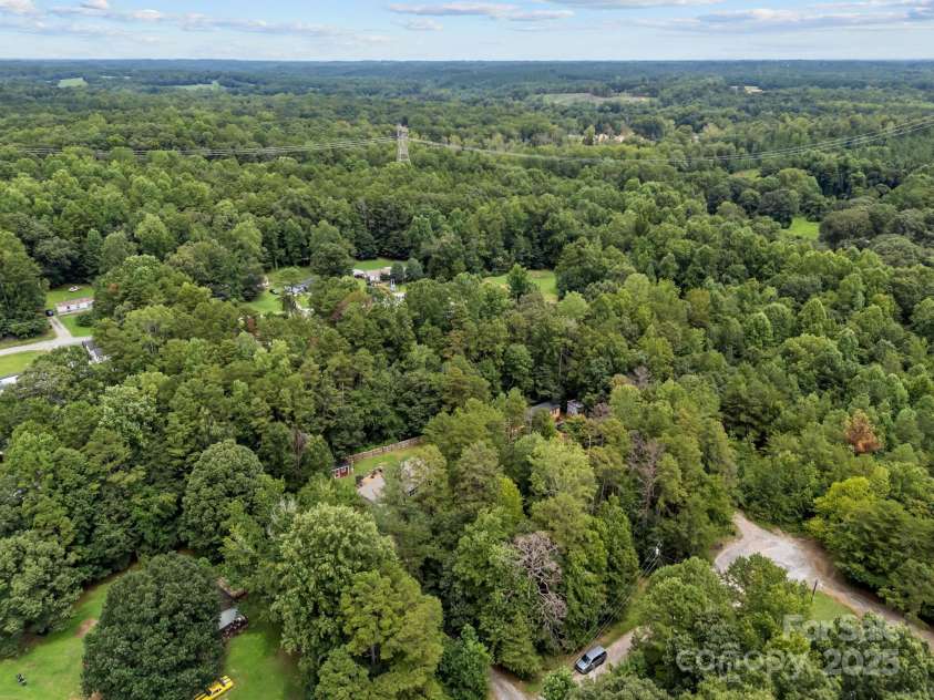 250 Timber Ridge Drive, Salisbury, NC 28144.  MLS# CAR4292793, YatesRealty ID 34835. 