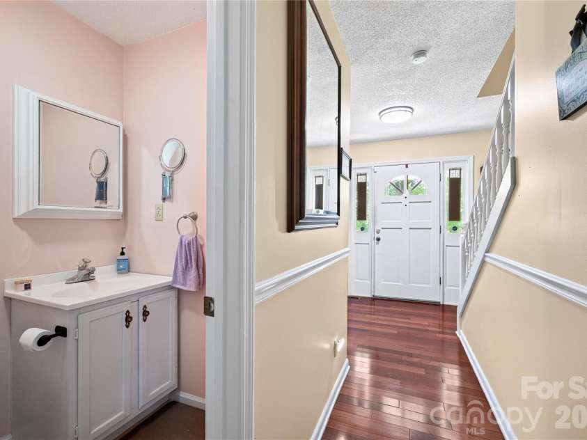 10 Old Turnpike Road, Mills River, NC 28759.  MLS# CAR4399387, YatesRealty ID 34836. Front Entry & 1/2 Bath