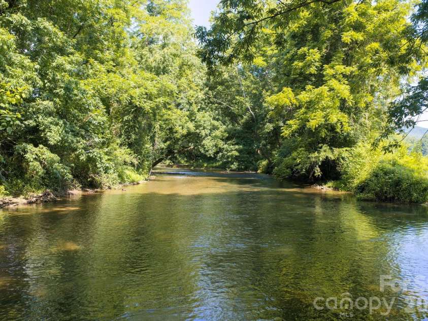 10 Old Turnpike Road, Mills River, NC 28759.  MLS# CAR4399387, YatesRealty ID 34836. Mills River