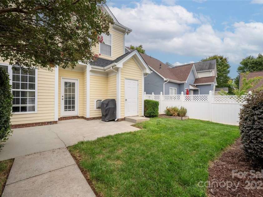 16518 Spruell Street, Huntersville, NC 28078.  MLS# CAR4293259, YatesRealty ID 34837. 