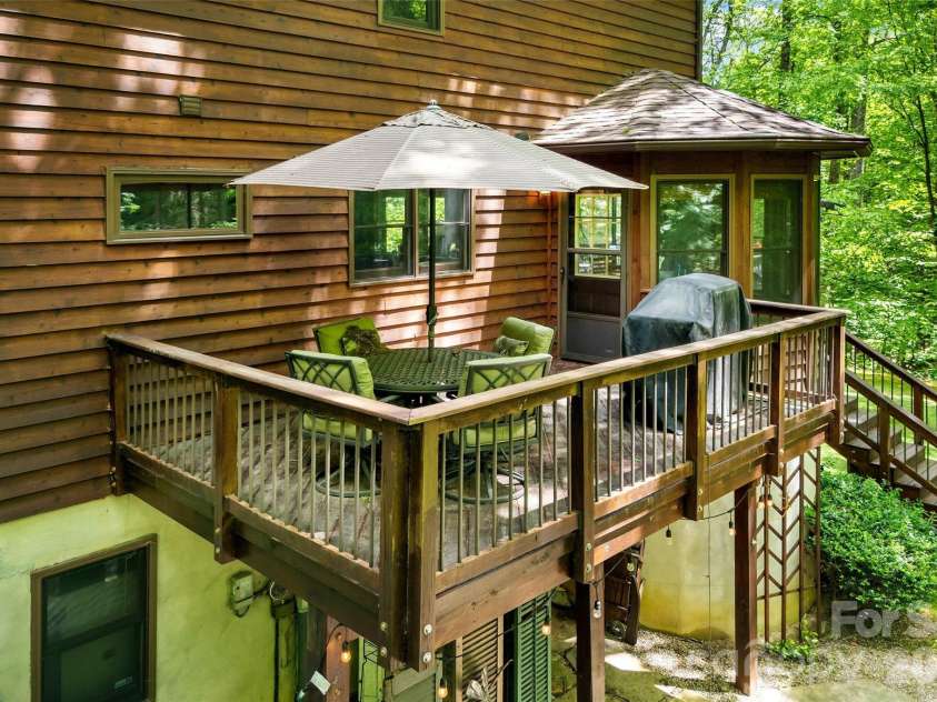 33 Cammies Way, Old Fort, NC 28762.  MLS# CAR4400236, YatesRealty ID 34837. 