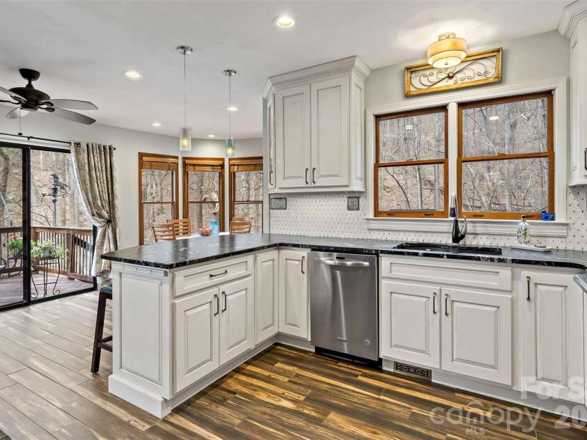 33 Cammies Way, Old Fort, NC 28762.  MLS# CAR4400236, YatesRealty ID 34837. 