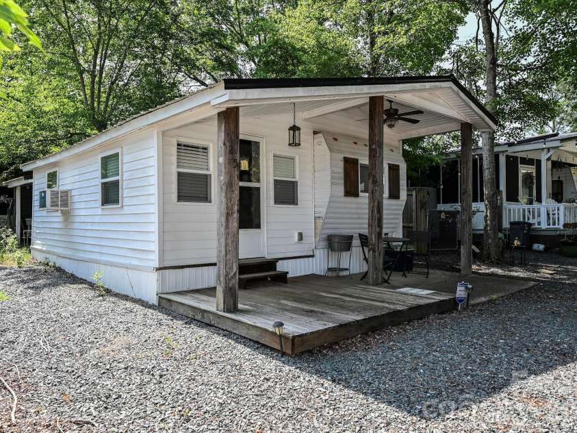 125 Hollywood Trail, Mount Gilead, NC 27306.  MLS# CAR4400024, YatesRealty ID 34838. 