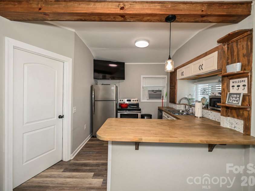 125 Hollywood Trail, Mount Gilead, NC 27306.  MLS# CAR4400024, YatesRealty ID 34838. 