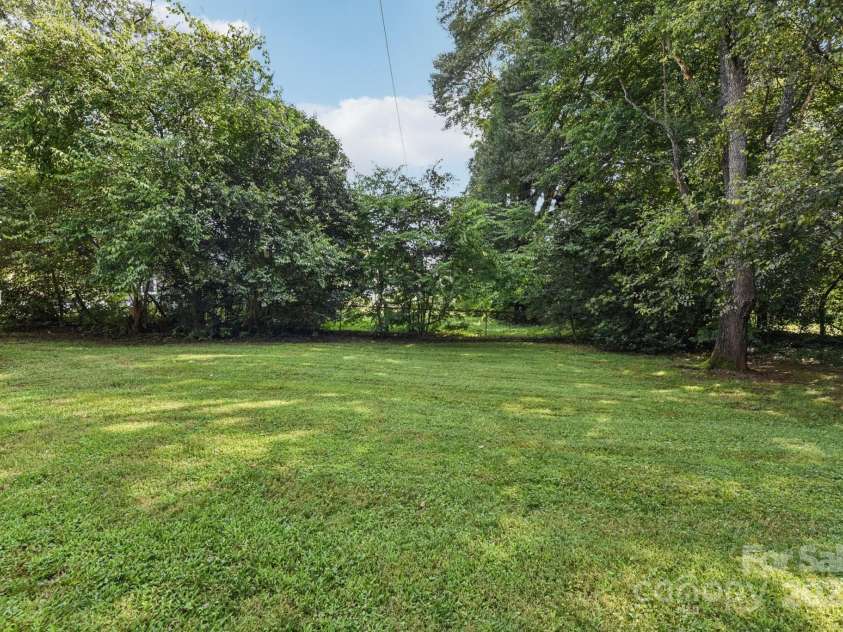 105 Bell Street, Mount Holly, NC 28120.  MLS# CAR4293099, YatesRealty ID 34839. 