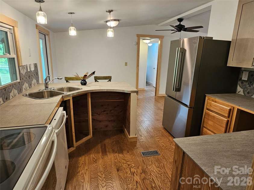 516 John Swofford Road, Nebo, NC 28761.  MLS# CAR4397617, YatesRealty ID 34839. 