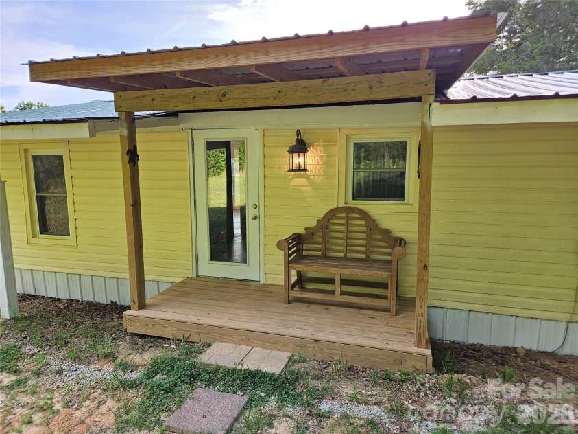 516 John Swofford Road, Nebo, NC 28761.  MLS# CAR4397617, YatesRealty ID 34839. 