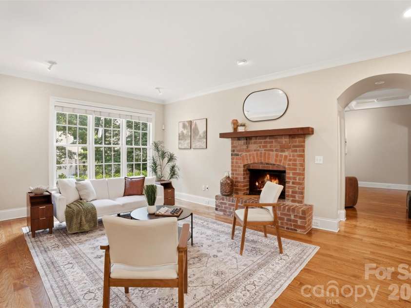 1405 Elmsford Lane, Matthews, NC 28105.  MLS# CAR4387431, YatesRealty ID 3484. 