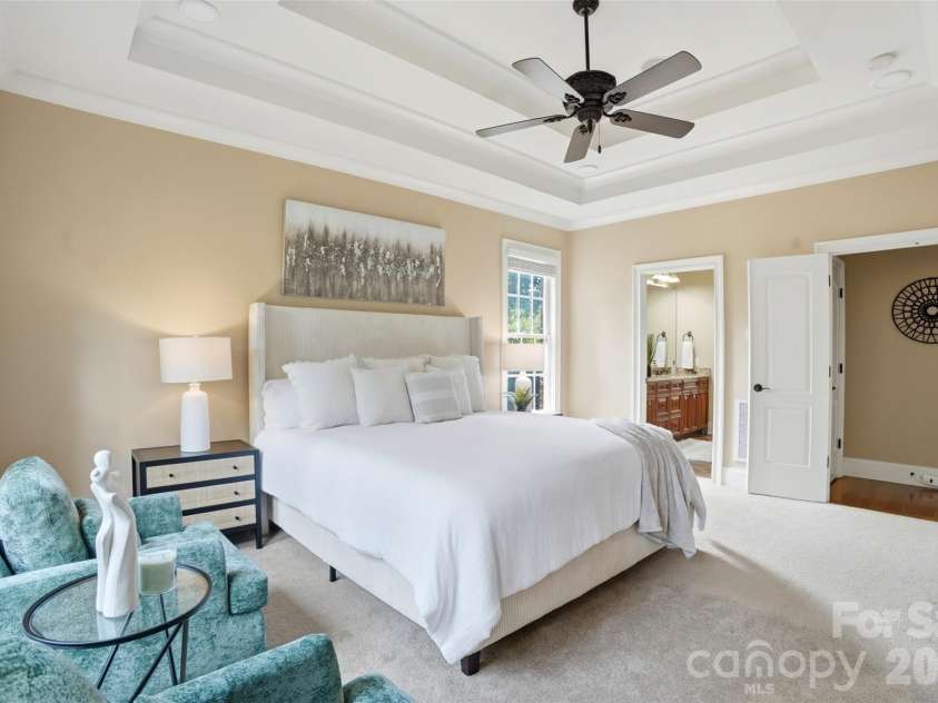 1405 Elmsford Lane, Matthews, NC 28105.  MLS# CAR4387431, YatesRealty ID 3484. 