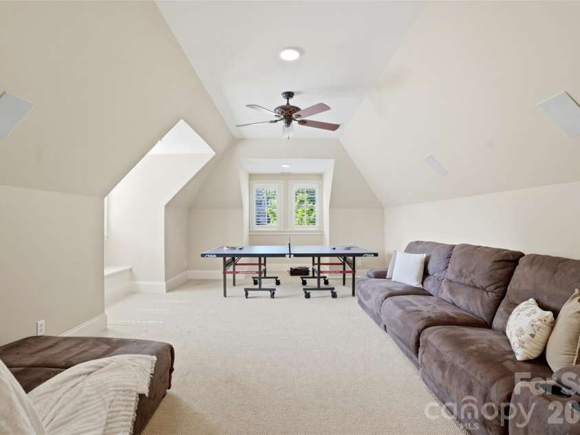 1405 Elmsford Lane, Matthews, NC 28105.  MLS# CAR4387431, YatesRealty ID 3484. 