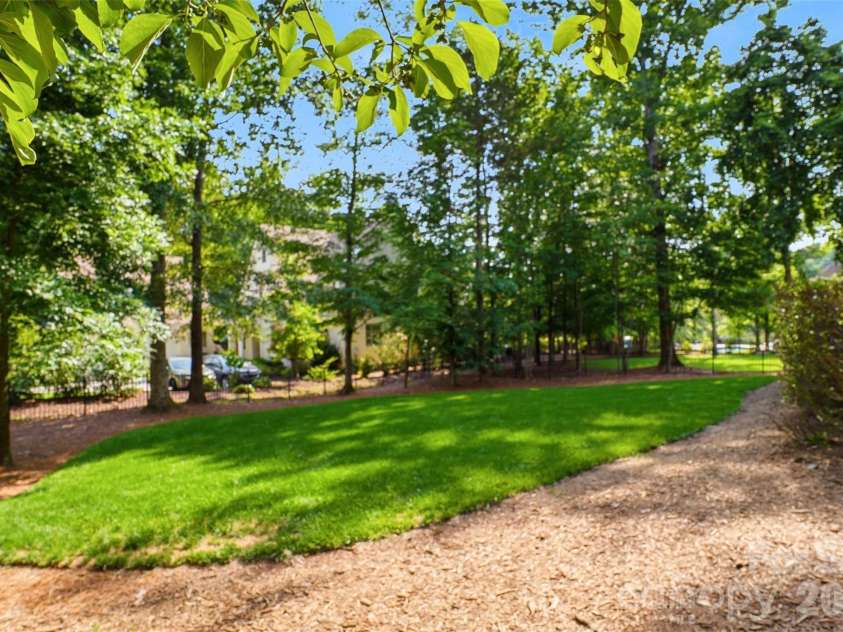 1405 Elmsford Lane, Matthews, NC 28105.  MLS# CAR4387431, YatesRealty ID 3484. 