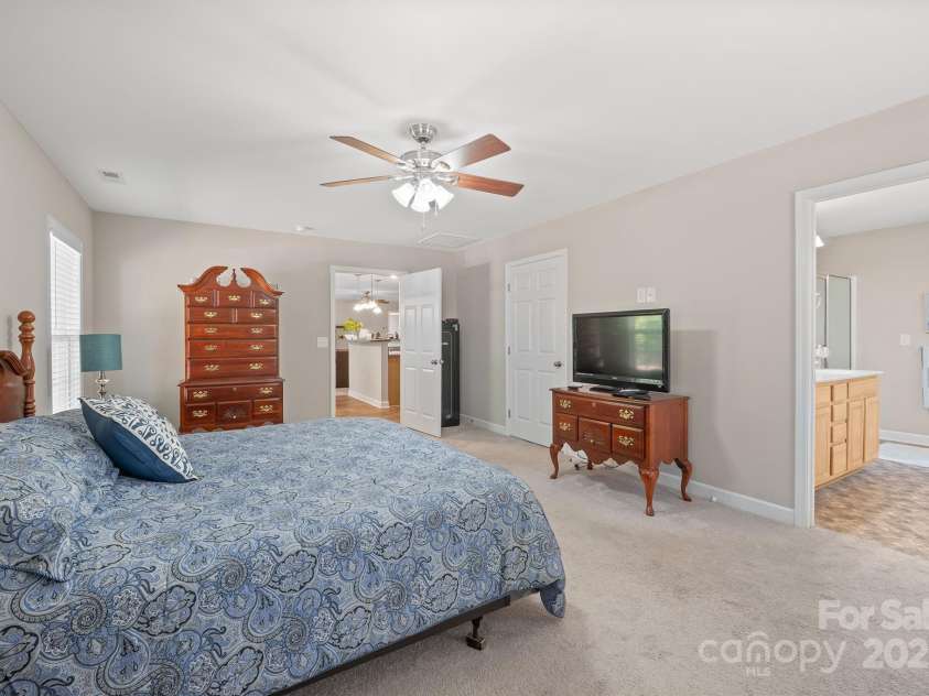 5039 Penn Road, Iron Station, NC 28080.  MLS# CAR4312822, YatesRealty ID 3484. 