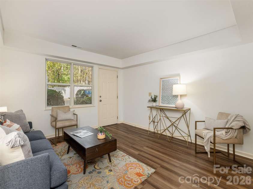 702 Carlyle Way, Asheville, NC 28803.  MLS# CAR4299061, YatesRealty ID 3484. 