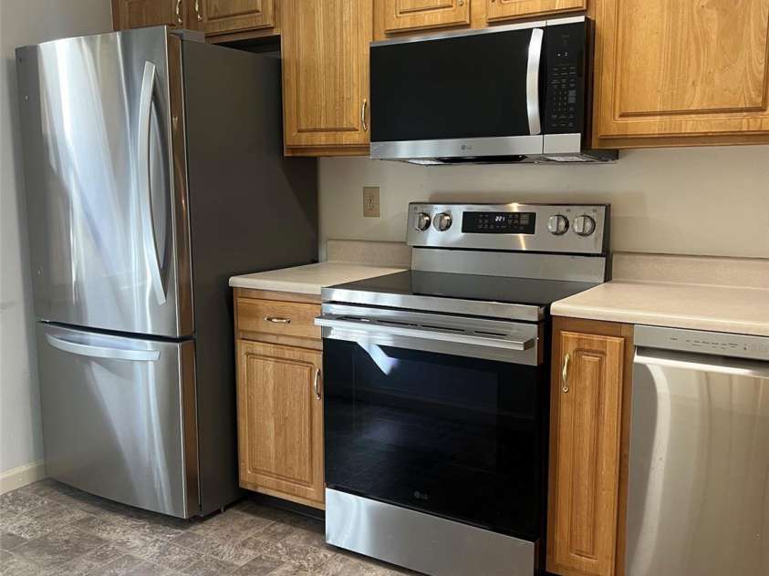 702 Carlyle Way, Asheville, NC 28803.  MLS# CAR4299061, YatesRealty ID 3484. 