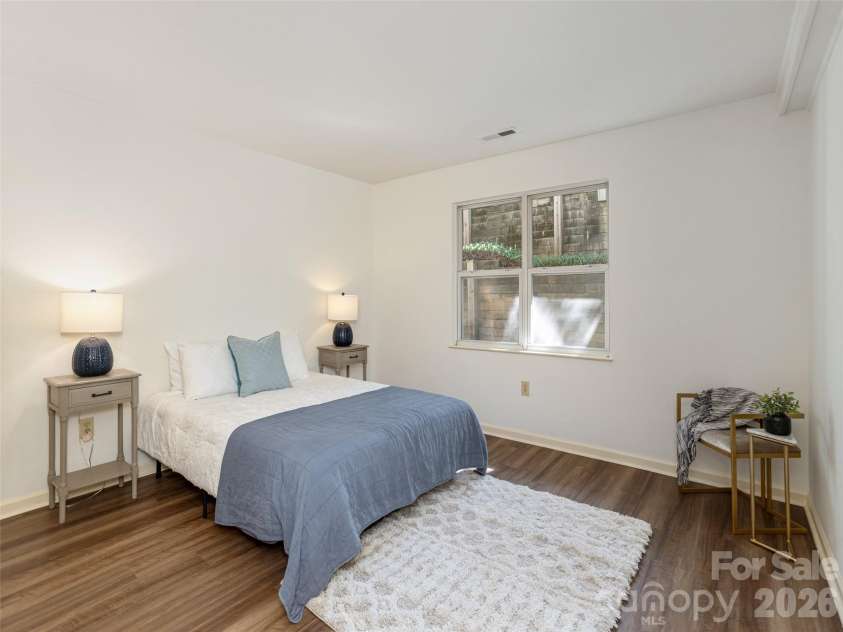 702 Carlyle Way, Asheville, NC 28803.  MLS# CAR4299061, YatesRealty ID 3484. 