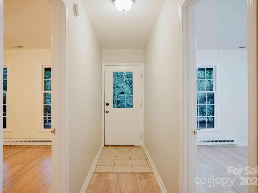 305 Heathcote Road, Hendersonville, NC 28791.  MLS# CAR4293902, YatesRealty ID 34840. 