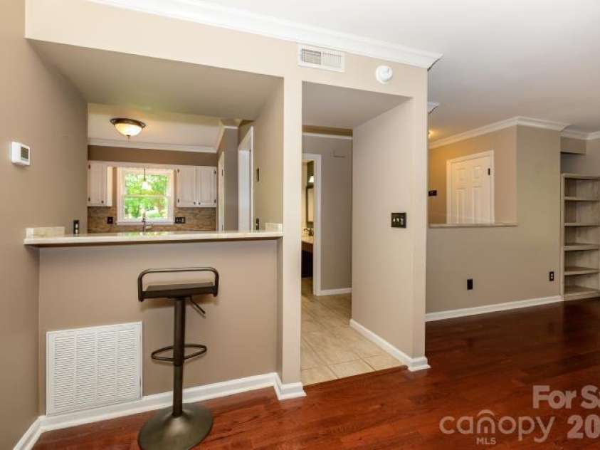 3605 Colony Crossing Drive, Charlotte, NC 28226.  MLS# CAR4398569, YatesRealty ID 34841. 