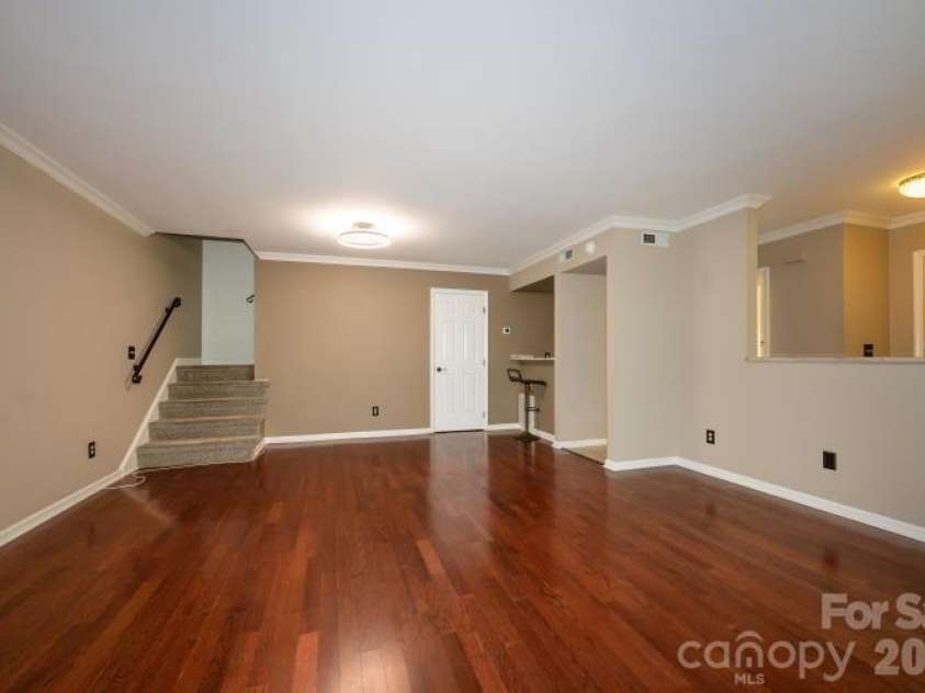 3605 Colony Crossing Drive, Charlotte, NC 28226.  MLS# CAR4398569, YatesRealty ID 34841. 