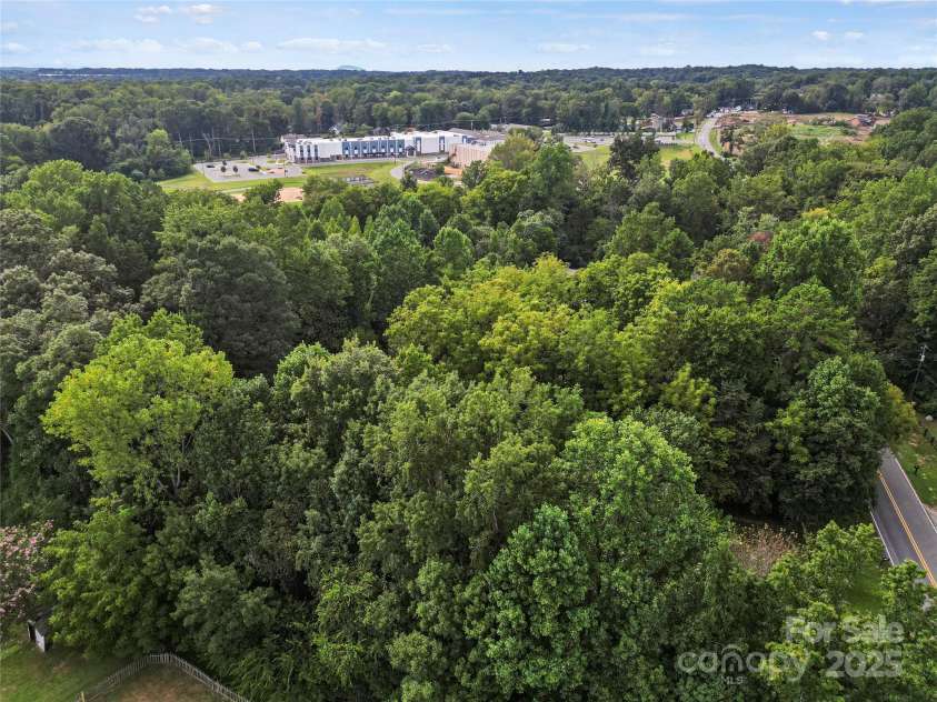6109 Paw Creek Road, Charlotte, NC 28214.  MLS# CAR4286051, YatesRealty ID 34841. 