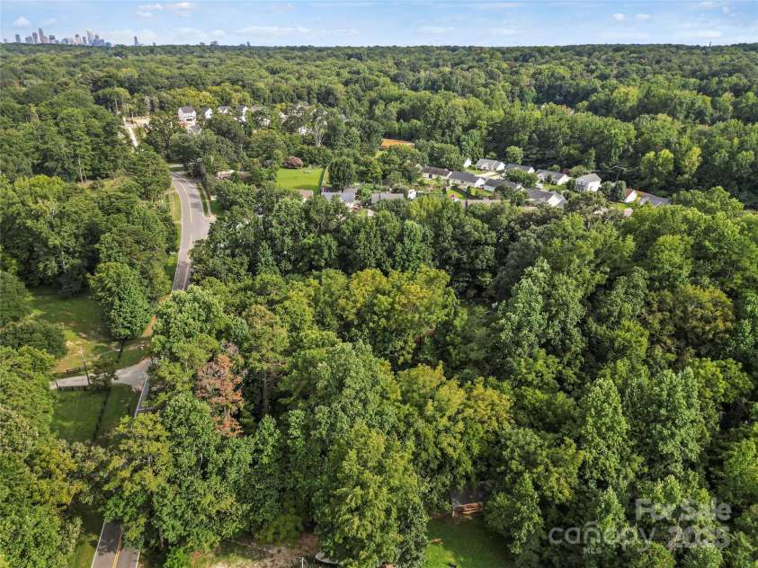 6109 Paw Creek Road, Charlotte, NC 28214.  MLS# CAR4286051, YatesRealty ID 34841. 