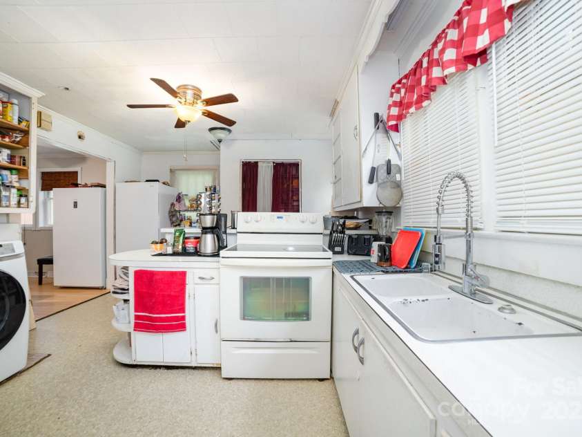 175 Ketchie Estates Road, China Grove, NC 28023.  MLS# CAR4292635, YatesRealty ID 34842. 