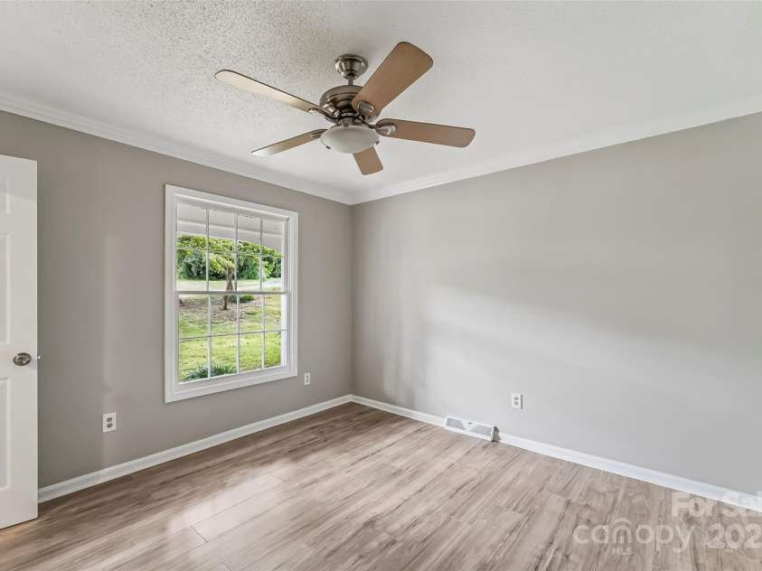 1120 16th Avenue, Hickory, NC 28601.  MLS# CAR4281676, YatesRealty ID 34843. 3 Secondary Bedrooms