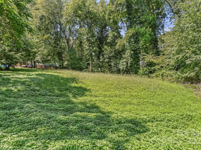 1120 16th Avenue, Hickory, NC 28601.  MLS# CAR4281676, YatesRealty ID 34843. Backyard